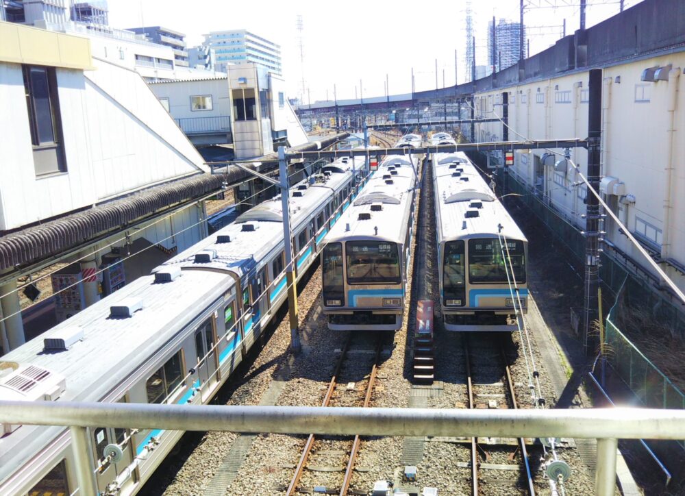 橋本駅で見える相模線の電車