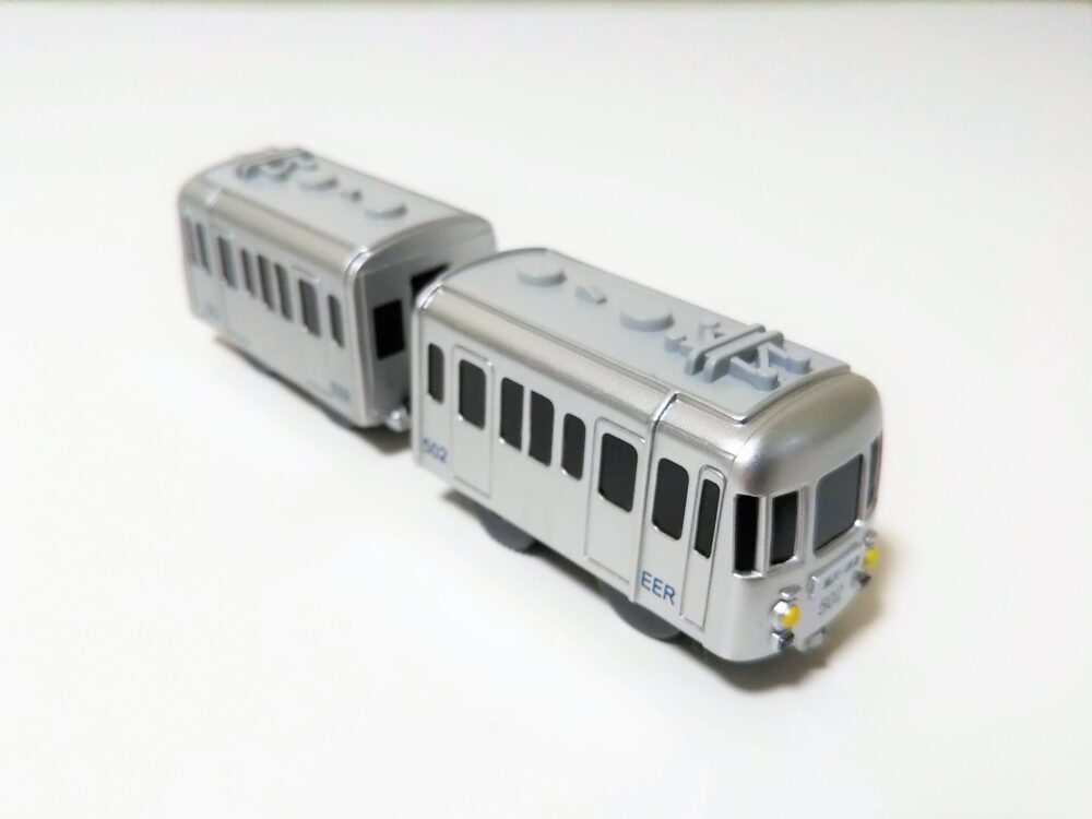 江ノ電で子鉄におすすめのスポットは 鉄道模型が見える待合室を紹介 神奈川 てまりの虫めがね