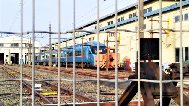 小田急線の電車が見える林間公園を紹介 相模大野の車両基地も間近に 神奈川 てまりの虫めがね