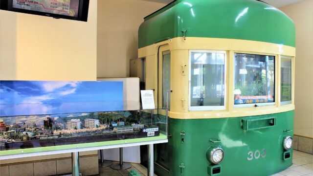 江ノ電で子鉄におすすめのスポットは 鉄道模型が見える待合室を紹介 神奈川 てまりの虫めがね