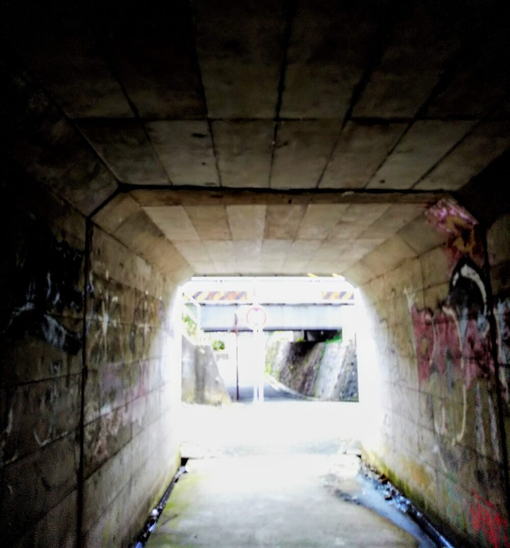  長津田架道橋周辺のトンネル