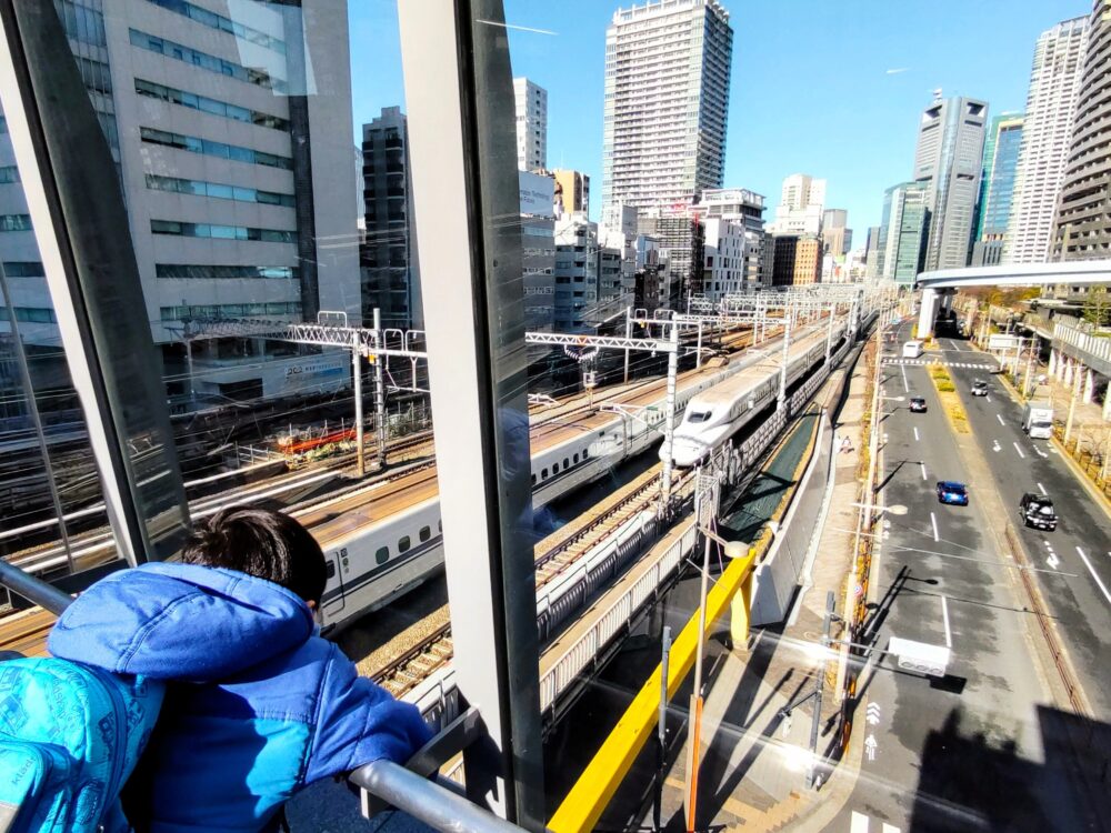 浜松町で新幹線＆電車がたくさん見える場所｜東海道新幹線・2編成