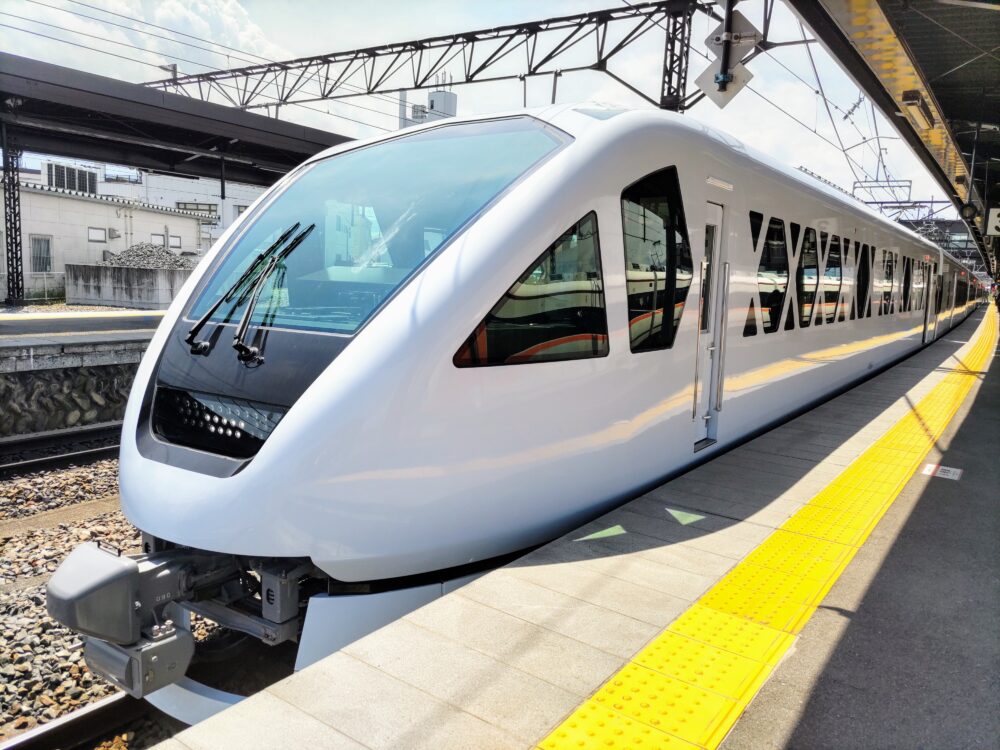 特急スペーシア｜下今市駅に停車