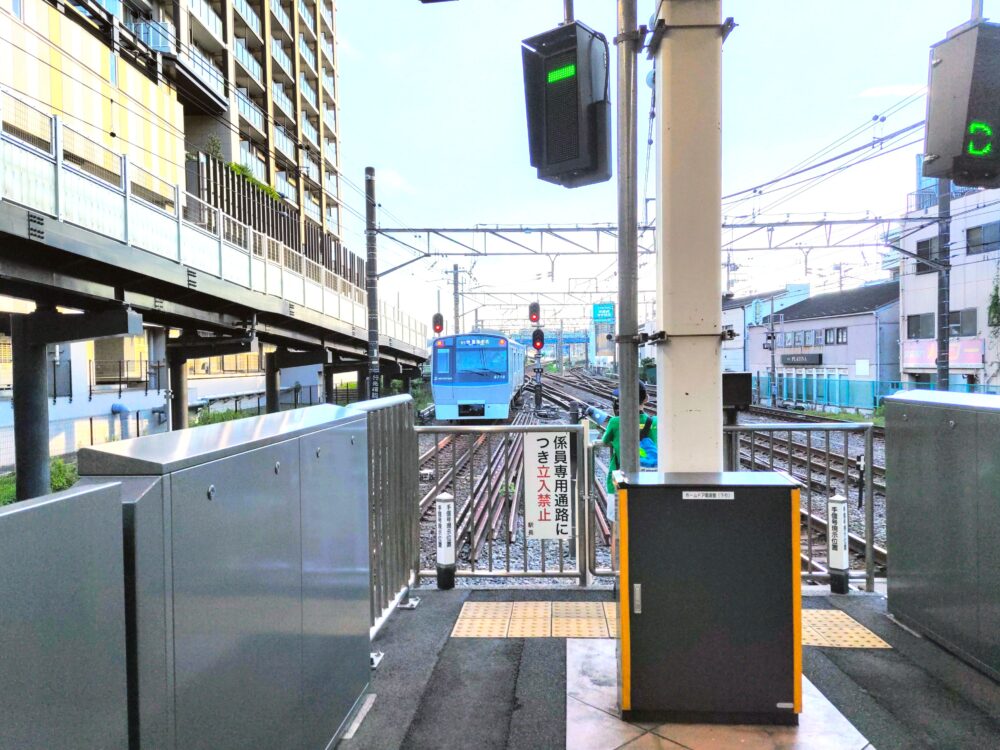 二俣川駅の海老名方面・先頭車両側ホーム